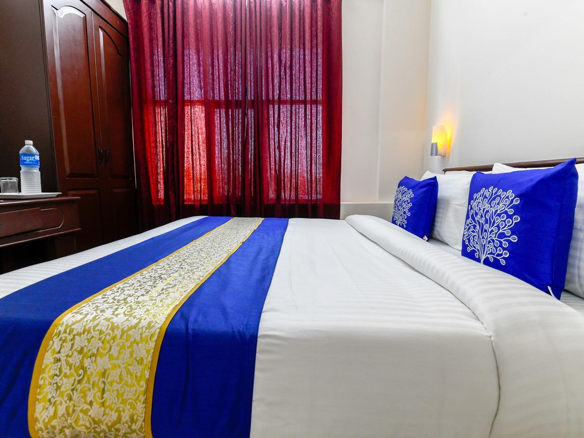 Oyo 11309 Hotel Green Land Residency Kochi Exterior photo